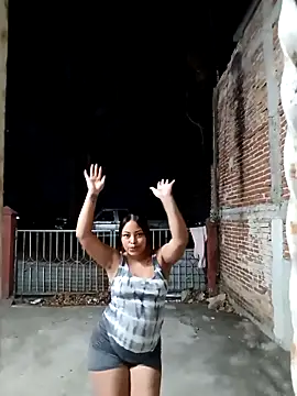 Naomi Summer  online show from March 4, 4:08 am