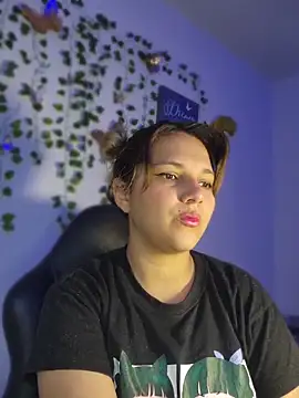 aurora bela online show from April 26, 6:00 am