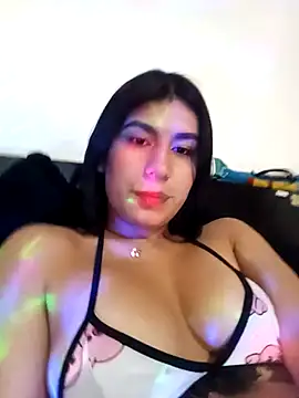 charlottte wh online show from April 20, 3:59 pm