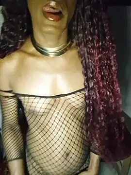 HonneyVictoria online show from March 8, 2:04 am