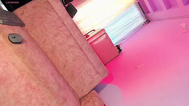 amazing kimberly online show from April 22, 8:06 pm