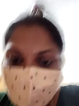 Tamil Hot Saranya online show from March 2, 5:41 pm