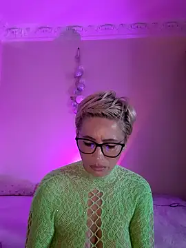 LunaBlaise online show from June 8, 6:25 am