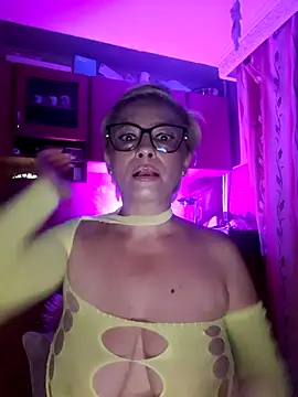 LunaBlaise online show from June 15, 6:08 pm