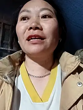 Lindxx-hot online show from March 7, 9:22 pm