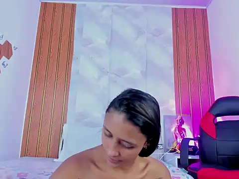 issabellacoleman online show from March 12, 1:36 pm