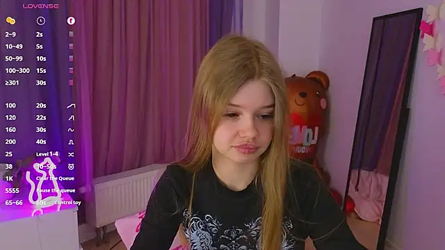 belrinaa online show from March 30, 8:41 pm