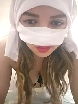 RolaGirl online show from March 5, 7:31 pm