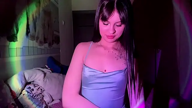 NoraPass1on online show from March 10, 7:18 pm