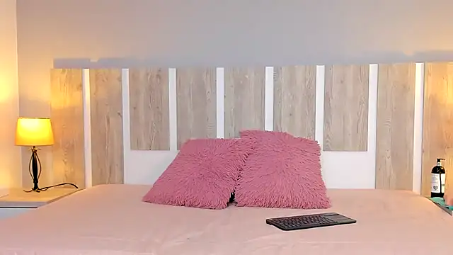 EmilySearss online show from April 2, 7:22 pm