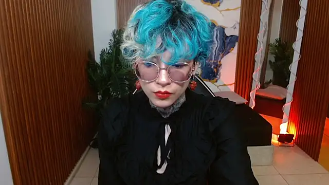 Lyra tay online show from April 24, 7:05 pm