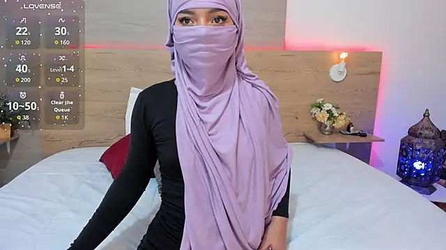  jennaa online show from April 22, 8:06 pm