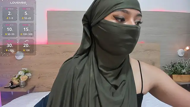  jennaa online show from April 21, 8:05 pm