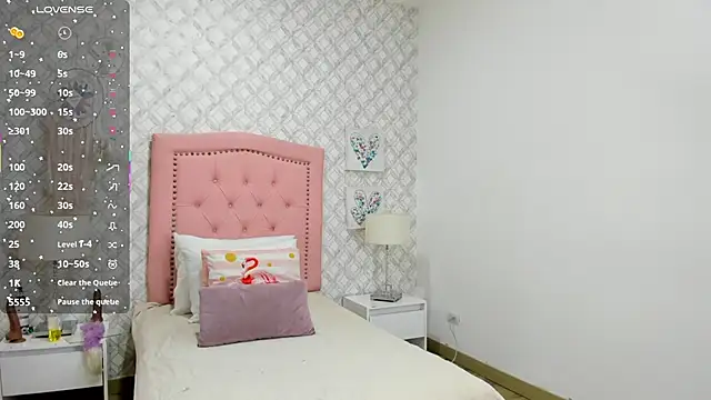 helen zen online show from April 26, 8:17 pm