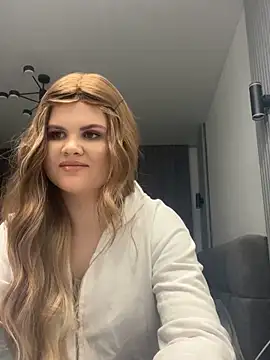 Lollipop p  online show from April 21, 9:00 pm