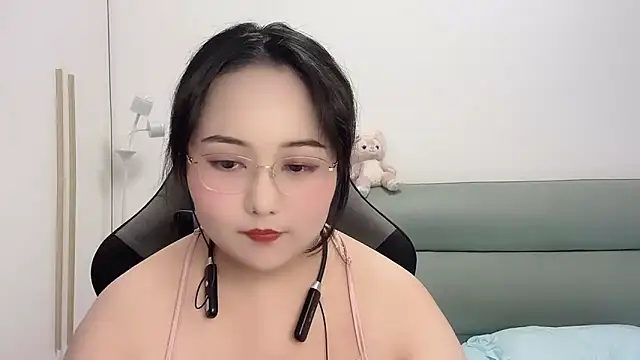 Susu-36E online show from April 25, 1:41 pm