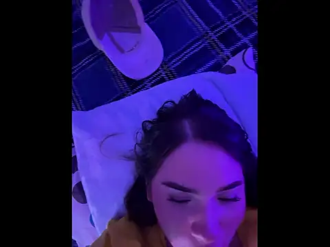 AriaDonatti online show from March 12, 4:48 am