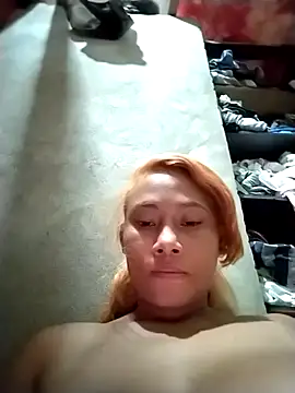 Hornyshow1 online show from April 28, 6:17 am