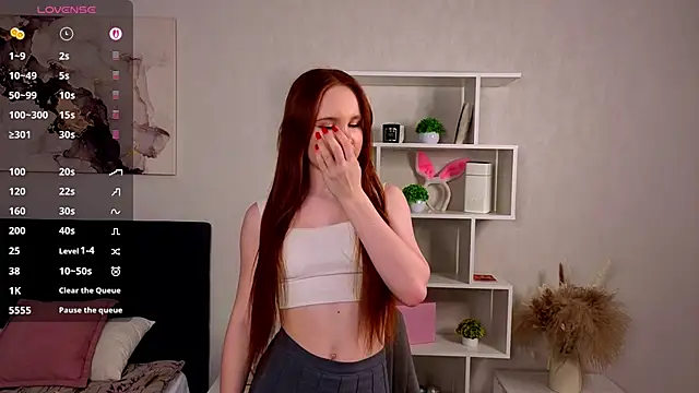 HollisStorer online show from March 31, 3:12 pm