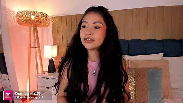 missprada  online show from August 4, 11:49 am