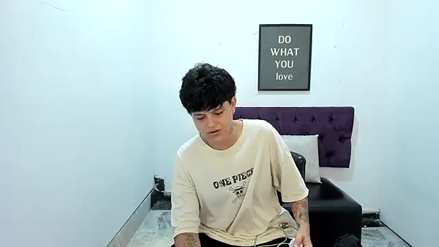 TomBoy Natali online show from April 22, 7:00 pm