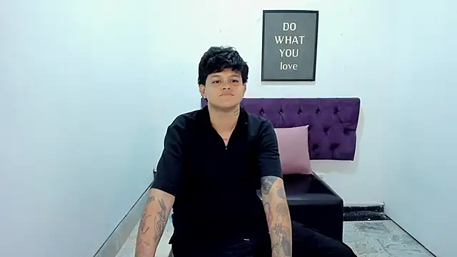 TomBoy Natali online show from April 21, 6:59 pm