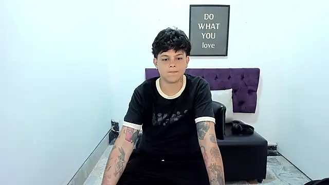 TomBoy Natali online show from April 8, 6:54 pm