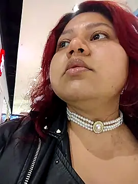 primrose17 online show from March 14, 10:44 pm