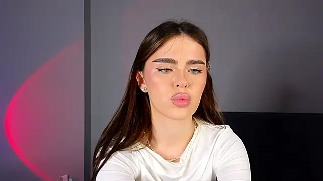 SheilaHigh online show from March 8, 2:04 am