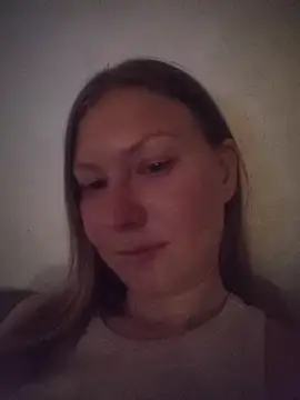 August Shine online show from May 22, 6:39 pm