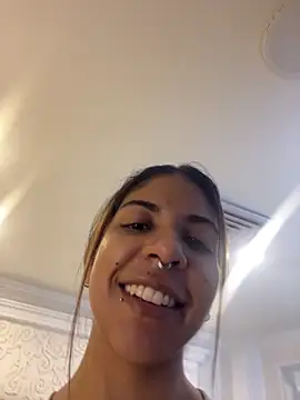 VioletaHills  online show from April 21, 12:01 pm