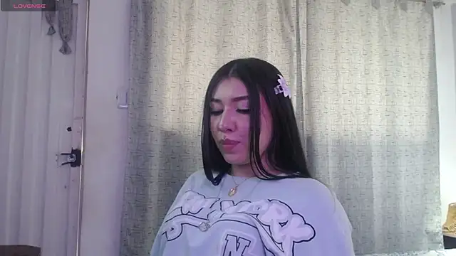 eilen pink online show from April 22, 9:23 pm