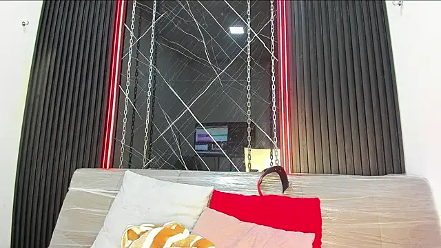 Megan Duskk online show from April 24, 1:03 pm