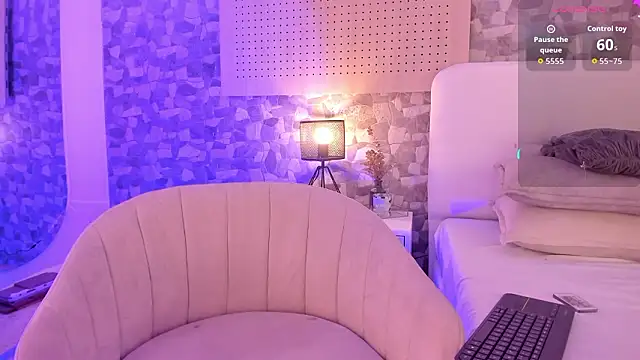 natalie-manson online show from March 10, 7:18 pm