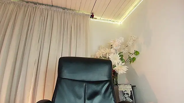 Andrejoness online show from June 13, 3:04 am