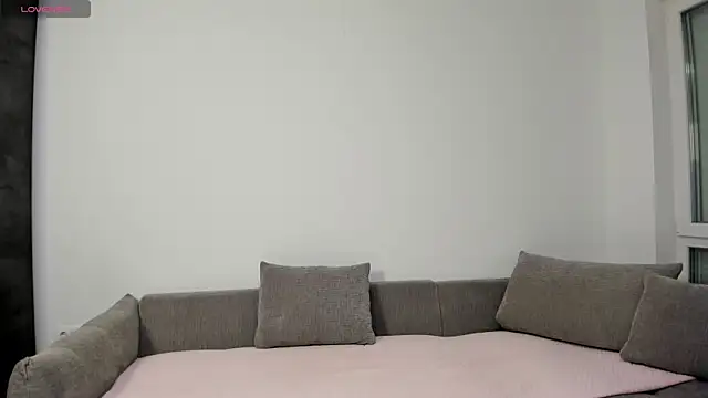 nikki-moon online show from April 29, 7:22 am