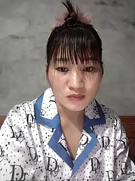 Lilinn  online show from April 23, 12:29 pm