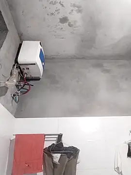 Lilinn  online show from April 23, 11:50 am