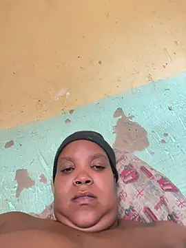 friendlybitch22 online show from April 23, 12:40 pm