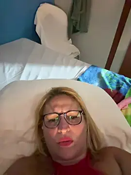 amandachuchuca online show from March 4, 6:47 pm