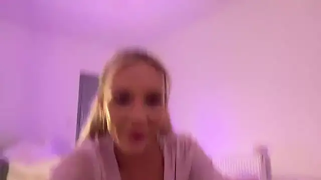 Naughtyblondex online show from April 16, 9:36 pm