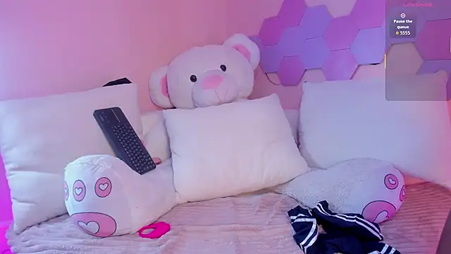 Amaraa Bliis online show from April 10, 12:11 pm