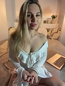 InterGirl online show from March 10, 6:50 am