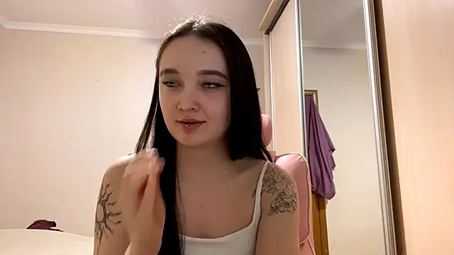 TrulaPhay online show from March 5, 4:25 pm