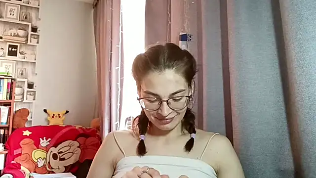 JInaMillsap online show from April 22, 9:39 am