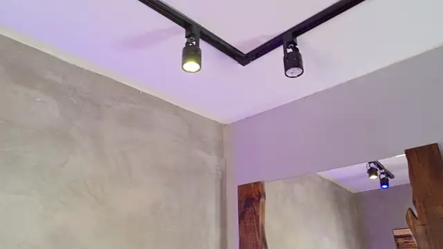 Kalilovee online show from April 2, 3:59 am