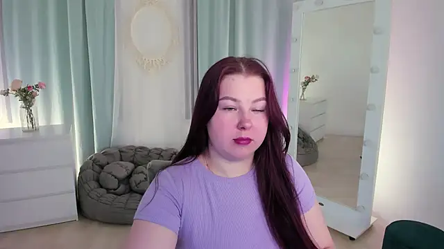 effyrain online show from April 19, 3:56 pm