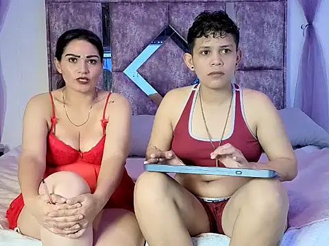 lesbian Leslie y Alizon online show from March 8, 4:16 am