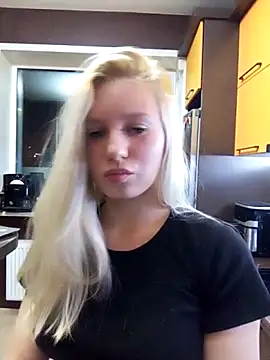 Glowing Jessica online show from March 4, 5:41 pm