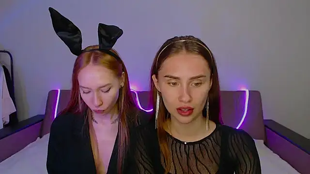 yourameliaa online show from April 20, 7:17 pm